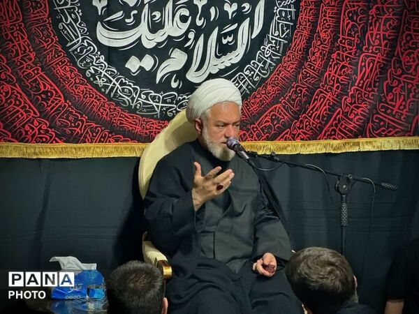 اسدآباد در سوگ شب عاشورا سیاهپوش شد