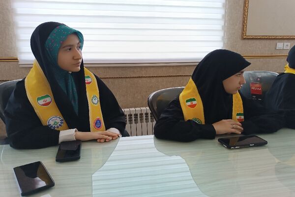 آیین تجلیل از دانش‌آموزان فعال ناحیه ۵ مشهد