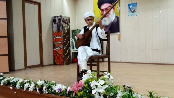 هنرنمایی دانش‌آموزان نوازنده در دیار شیخ جام