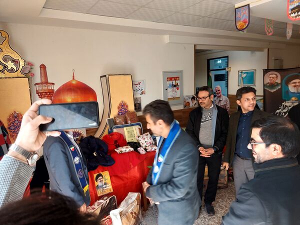 مشق همدلی در آموزش و پرورش ناحیه۶ مشهد 