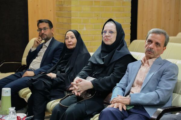 مراسم بزرگداشت ایرج افشار در دانشگاه امام‌جواد(ع) یزد