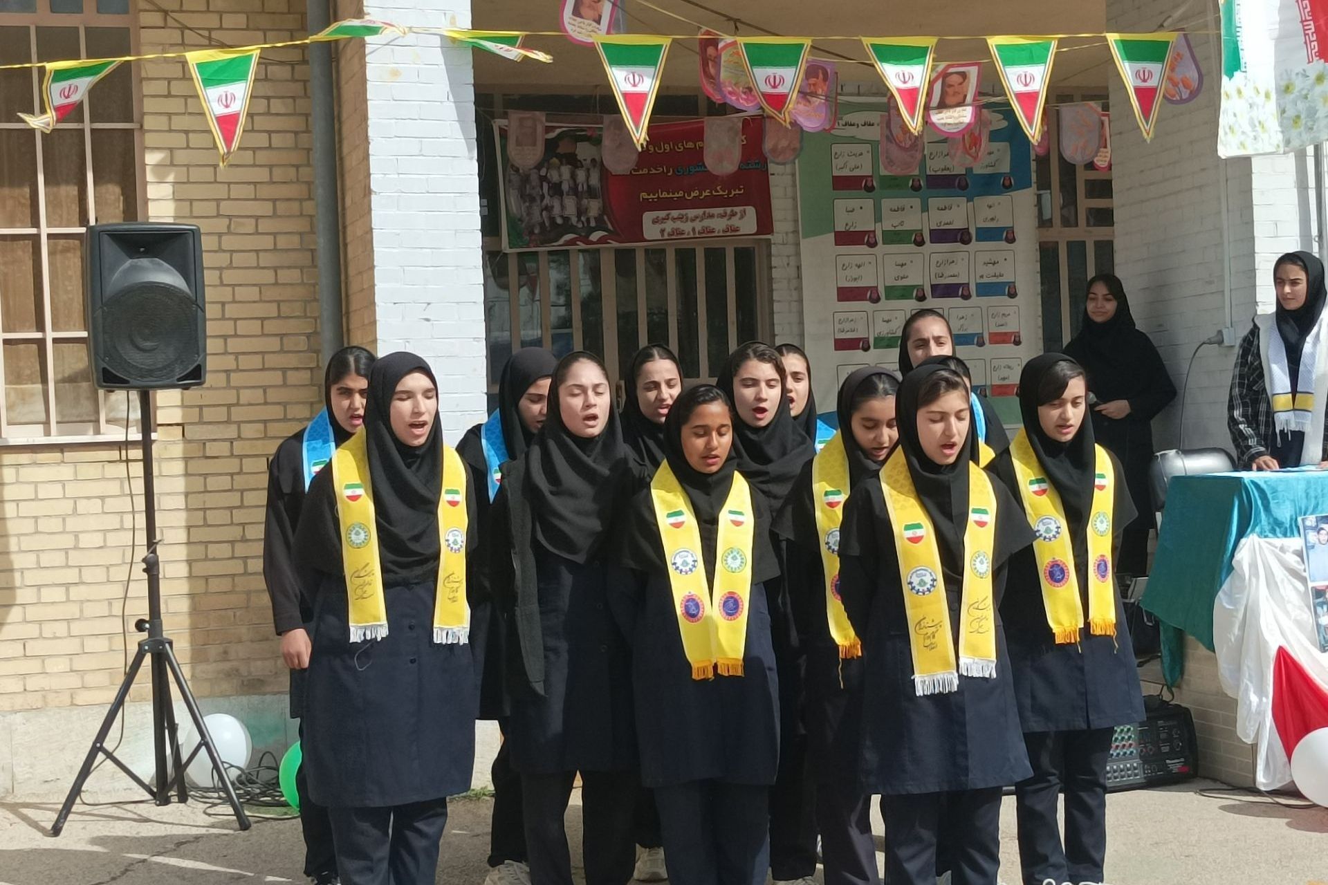 جشن بزرگ دهه فجر با طعم هویت و فرهنگ 