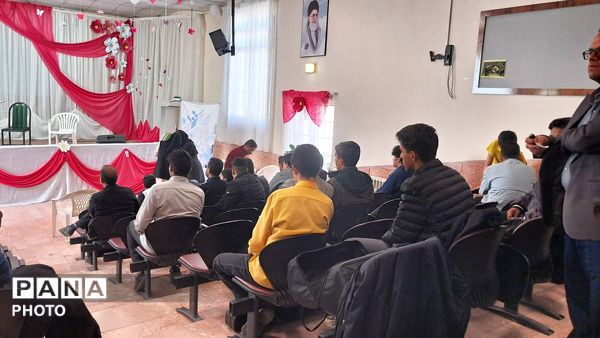 مسابقه هم نوازی، تک نوازی و آواز خوانی پسران در شهرستان کاشمر 