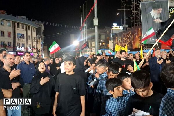  نجوای عشق در میدان قدس؛هم نوایی  دانش‌آموزان با «قاسم» 