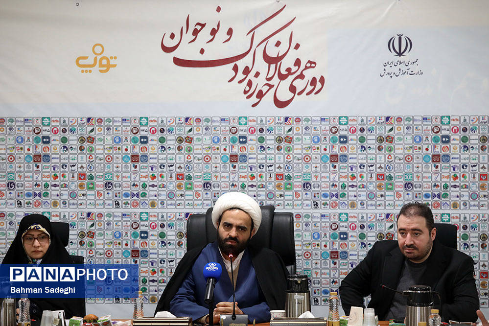 دورهمی فعالان حوزه کودک و نوجوان با معاون پرورشی و فرهنگی وزیر آموزش‌وپرورش