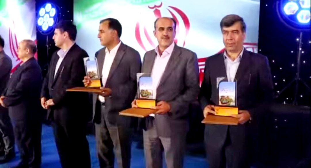 مهندس کیوان رحمانی به پاس کسب رتبه برتر در ارزیابی عملکرد شهرداری‌های استان، به عنوان شهردار منتخب معرفی شد