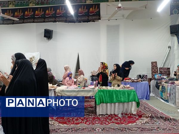 بازارچه محصولات خانگی در شهرستان خلیل آباد 