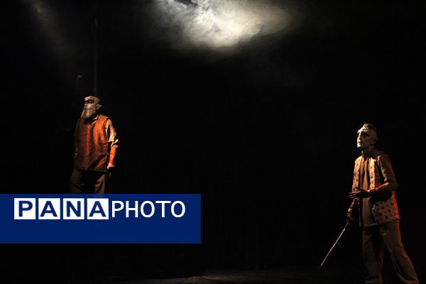 اجرای نمایش عاشقانه‌ حماسی شام آخر در یزد