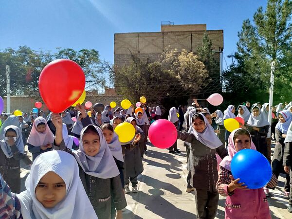 جشنواره روز جهانی کودک در دبستان شهید نجفی فدافن