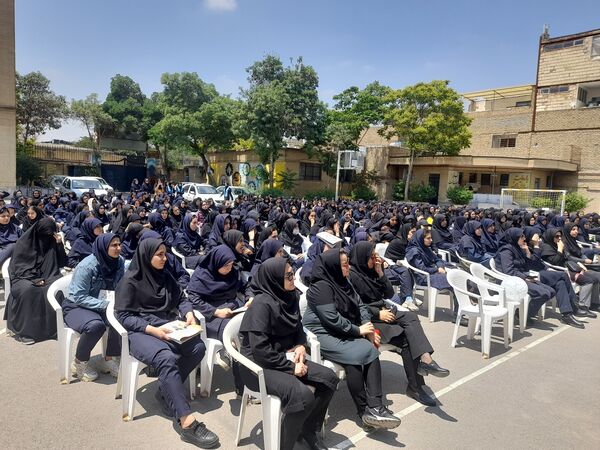 مراسم شهادت سیدالشهدای خدمت در هنرستان فنی‌وحرفه‌ای بدیع مشهد 