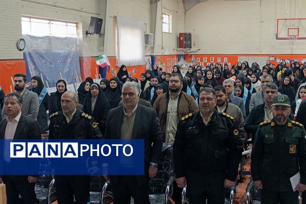 جشن یاوران انقلاب در دبیرستان محبی نیشابور 