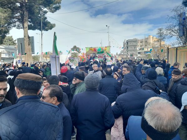نغمه‌های انقلاب در راهپیمایی ۲۲ بهمن