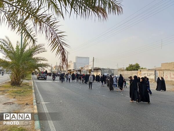 جاماندگان میناب با پای دل به راه افتادند