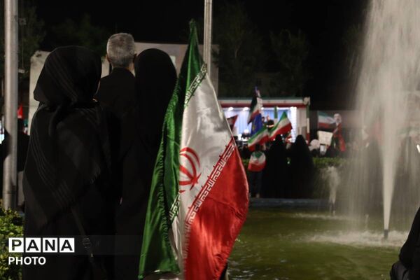 میدان ساعت تبریز میزبان اجتماع پرشور مردم آذربایجان شرقی در مراسم شام غریبان «آقای شهید ایران»