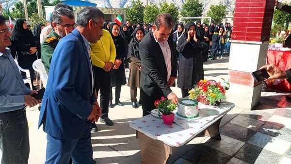 نواخته شدن « زنگ جوانه‌ها» در مدارس شهرستان باشت