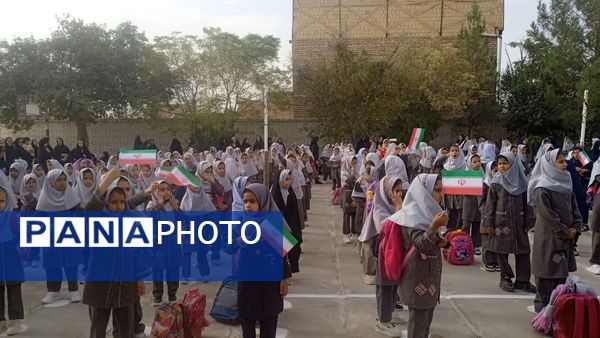 مراسم آغاز سال تحصیلی جدید در دبستان شهید نجفی فدافن 