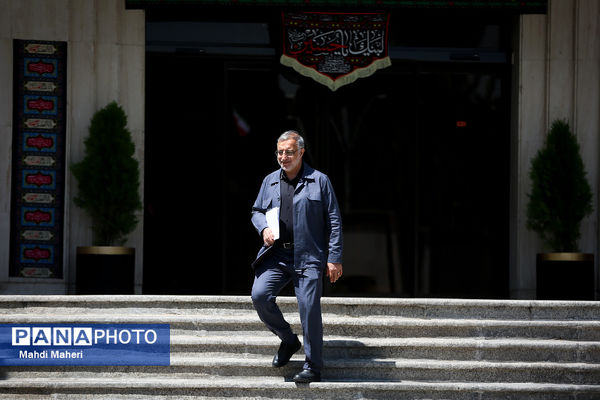 حاشیه جلسه هیات دولت - 27 تیر