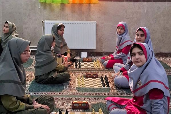 اختتامیه مسابقات شطرنج دختران بهارستان دو
