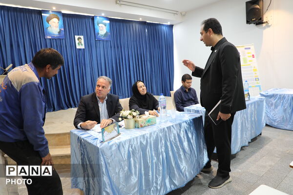 کارگاه هدایت تحصیلی در تبادکان؛ گامی برای انتخابی آگاهانه و آینده‌ساز