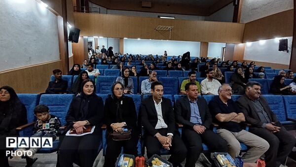 فارسان میزبانِ یکی از برترین مغزهای متفکر زیست‌شناسی جهان