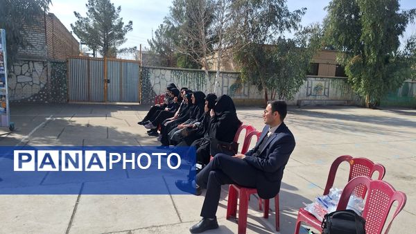 جشن دهه فجر  درمدرسه پاکدل