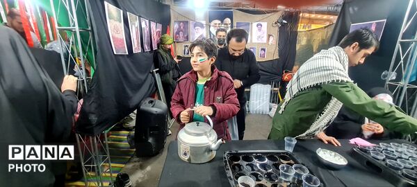 موکب‌های مردمی در راهپیمایی‌های اقتدار قم