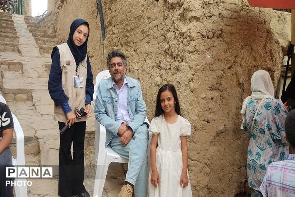 ساخت فیلم سینمایی «دربار» با موضوع ورود رهبر در سال ۱۳۶۵ به شهر بار 
