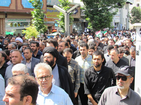 خروش بی‌نظیر سنندج در بدرقه شهید آسمانی رضا بسطامی
