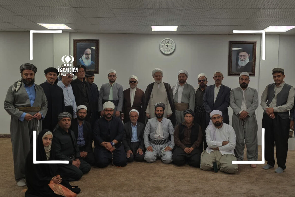ماموستایان دهگلان در دیدار با نماینده ولی‌فقیه در کردستان بر ضرورت تقویت وحدت اسلامی تأکید کردند