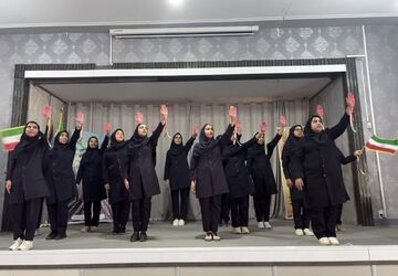 همایش نسل حاجی‌زاده‌ها در زرقان 
