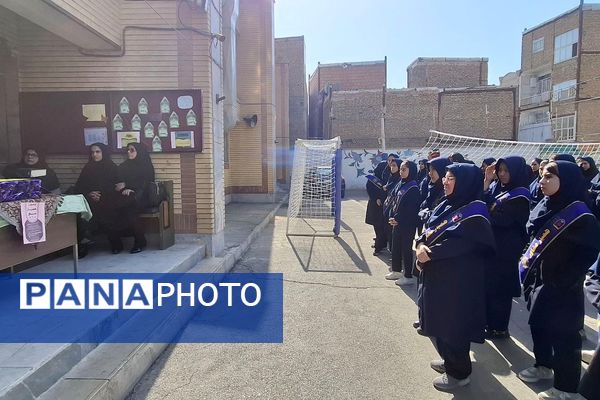 انتخابات همیار مشاور در مدرسه حضرت فاطمه(س)