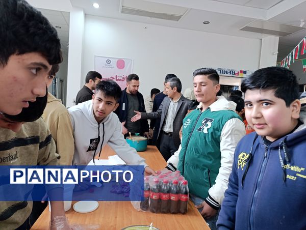 برپایی بازارچه کار و فناوری دبیرستان غیر دولتی شایستگان آشخانه 