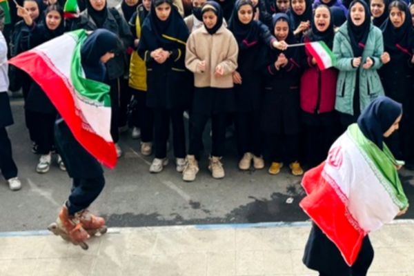 فرزندان ایران از مدارس شهریار تا راهپیمایی