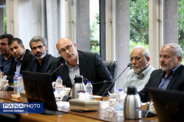 دومین جلسه هم‌اندیشی وزیر آموزش و پرورش با منتخبی از مدیران مدارس