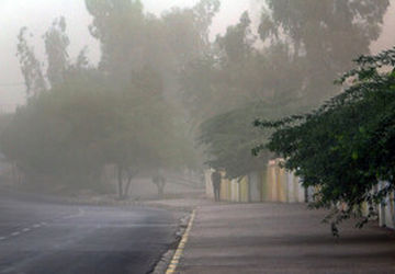 وزش باد و خیزش گرد و خاک در تهران