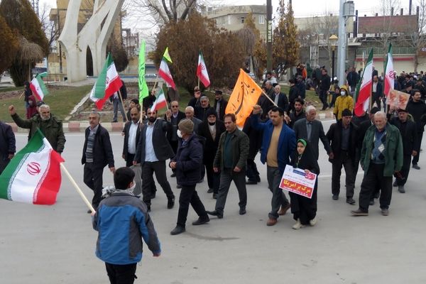خانواده‌ها و کنشگران شناختی، نقشه دشمن را برای نوجوانان و جوانان، شفاف کنند