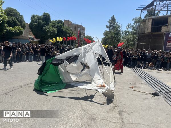  بازتاب واپسین پرده عاشورا در آیین خیمه‌سوزان هیئت فداییان حسین(ع)