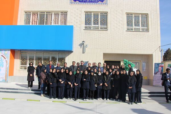 تجهیز هنرستان ۱۲ کلاسه «بصیرت سملقان»  به امکانات آموزشی نوین