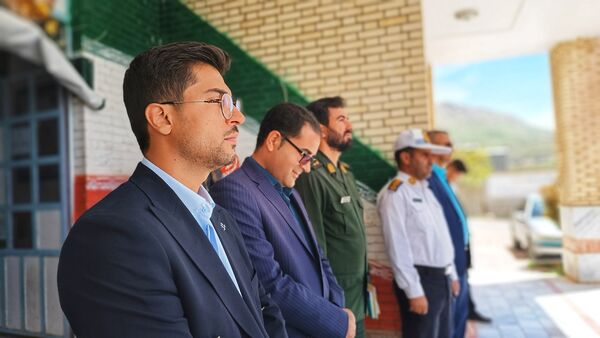 نواخته شدن زنگ سلامت در دبیرستان الزهرا شهرستان مارگون