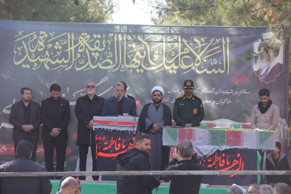 تشییع و خاکسپاری شهید گمنام در باغ جنت شیراز