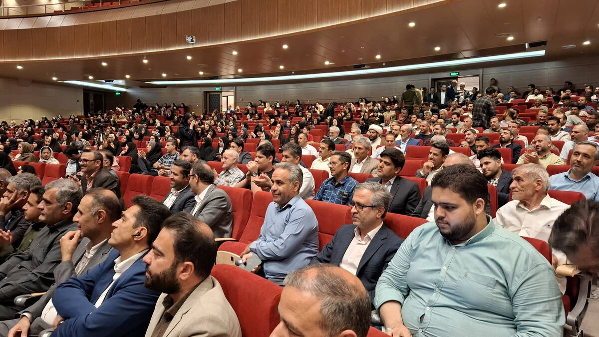 تجلیل از مقام شامخ معلم در دامغان