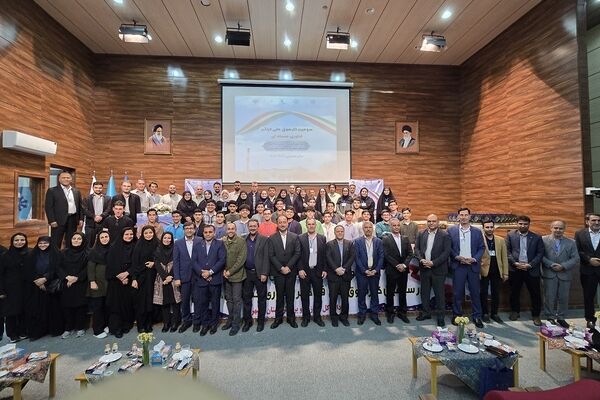 برترین‌های کشوری سومین کارسوق ملی فراگیرفناوری هسته‌ای معرفی شدند