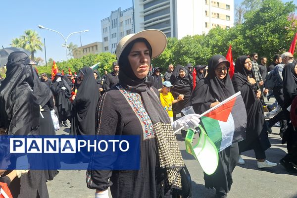 مراسم راهپیمایی جاماندگان اربعین حسینی در شیراز