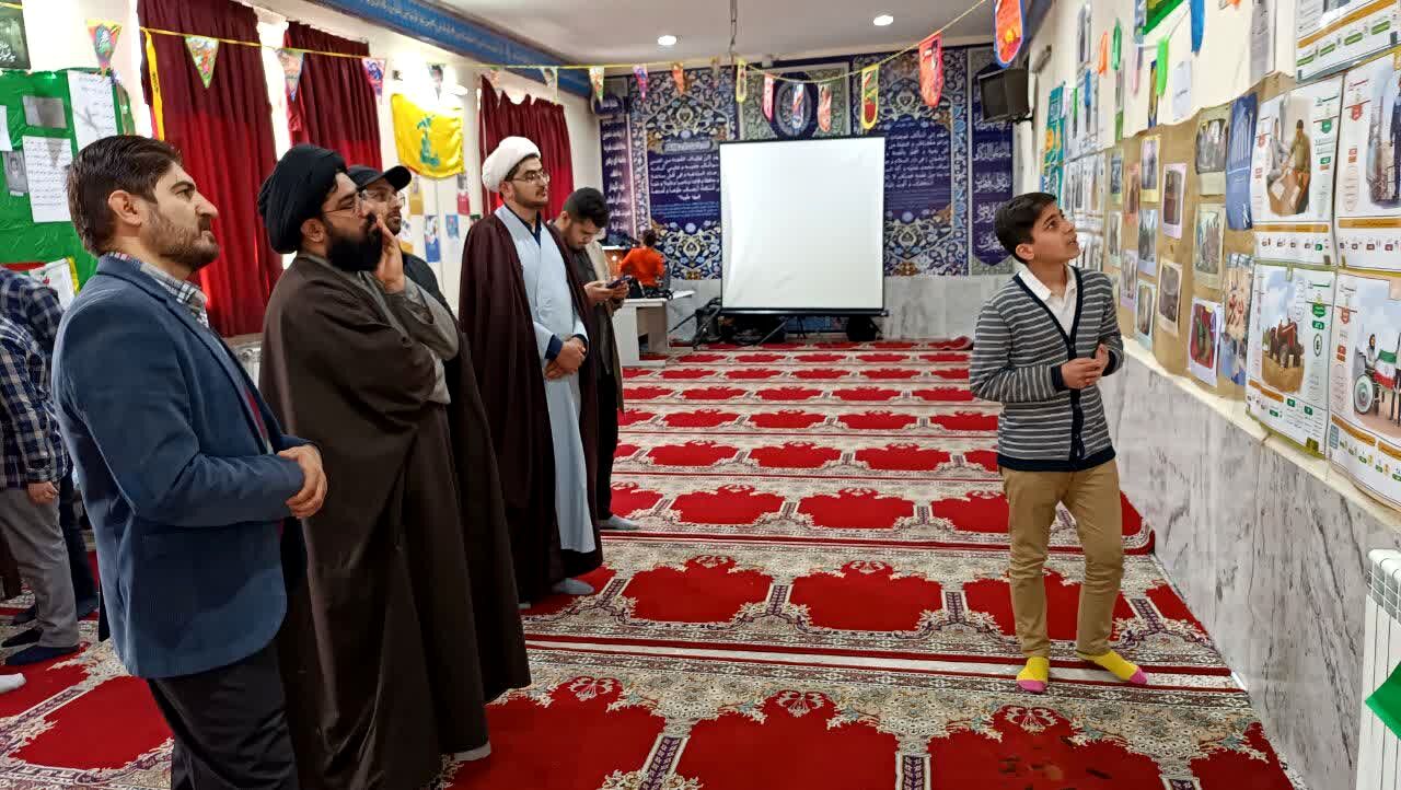 برپایی نمایشگاه مدرسه انقلاب در دبیرستان شهید رجایی