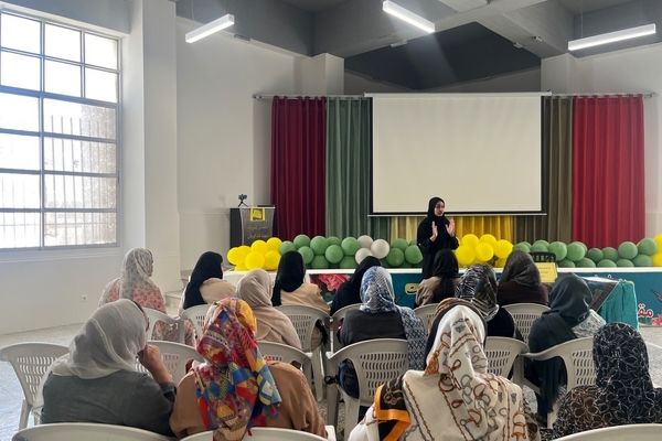 جلسه اولیا و مربیان پایه سوم در دبستان شهید تندگویان