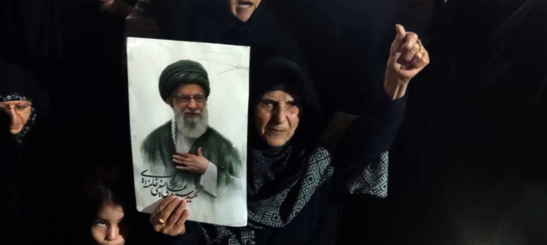  پلاکارد ها و پرچم ها فانوس راه حق 