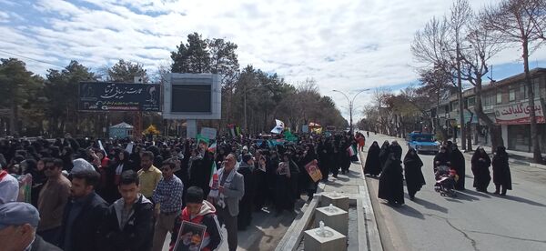 مردم شهرستان چناران با حضور گسترده در راهپیمایی روز قدس