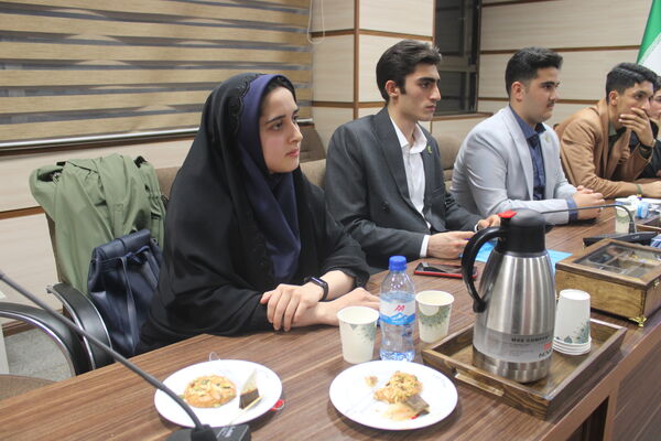 نشست مشورتی و گفت‌و‌گوی بین نسلی معاون سیاسی و اجتماعی استاندار آذربایجان شرقی