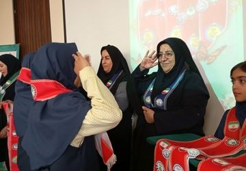 مراسم  تحلیف پیشتازان چهارمی در دبستان آرمینه مصلی نژاد 