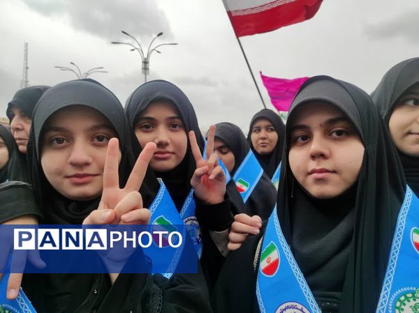 پیشتازان، ضربان پرشور ۲۲ بهمن شدند